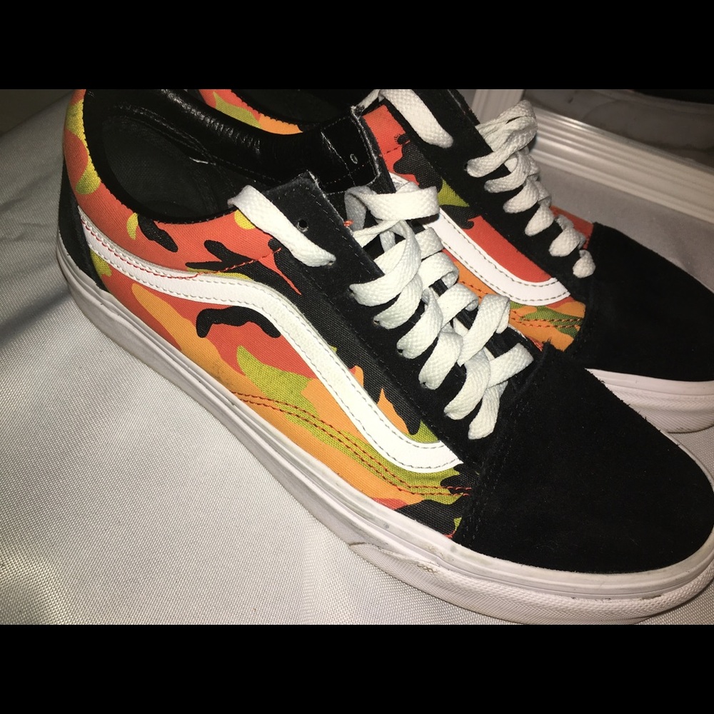 Vans - Picture 2 of 3